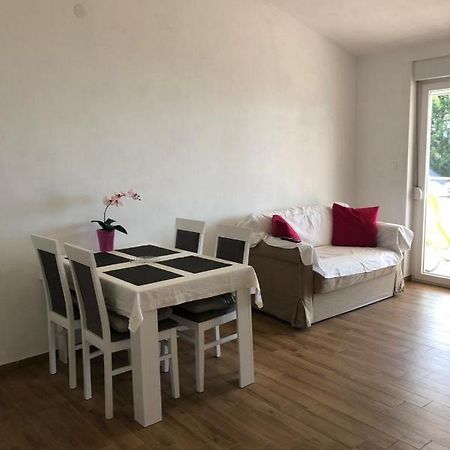 Beach Front Paradise Apartment Sukošan Buitenkant foto